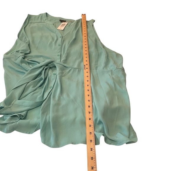 Torrid - Peplum Georgette Button-Front Tie-Front Blouse-Size 5X NWT - Picture 12 of 12